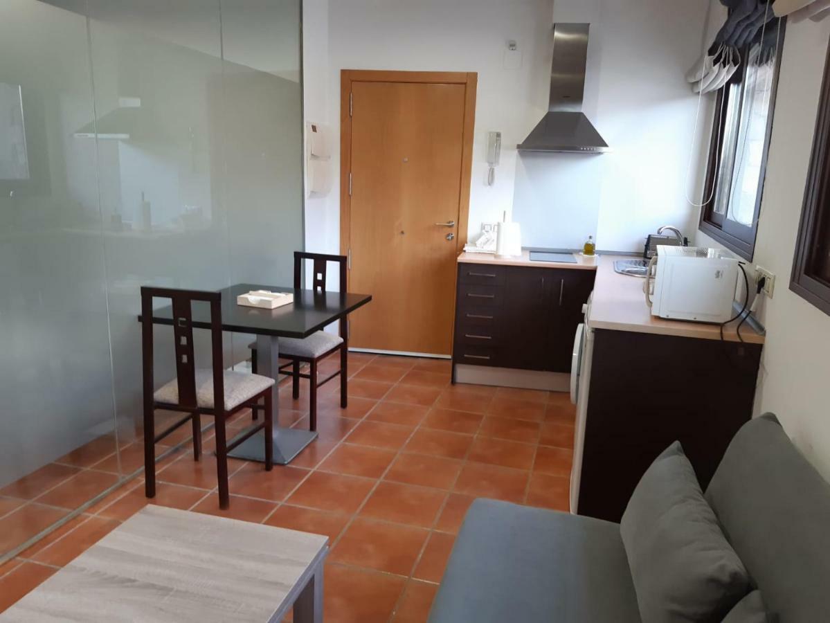 Apartamentos Fuente Arriba Пойялес-дель-Ойо Экстерьер фото